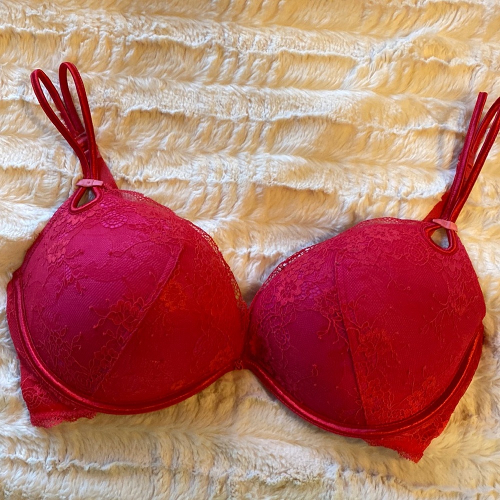 Victoria’s Secret Sexy Little Things Bra 36DD